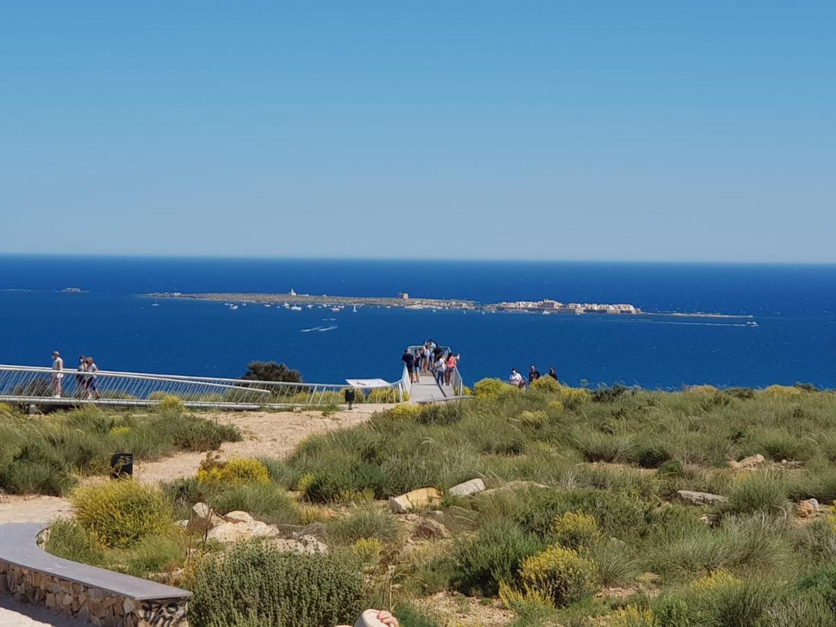 Arenales Sol Y Playa Galatea II Apartment Ареналес дел Сол Екстериор снимка